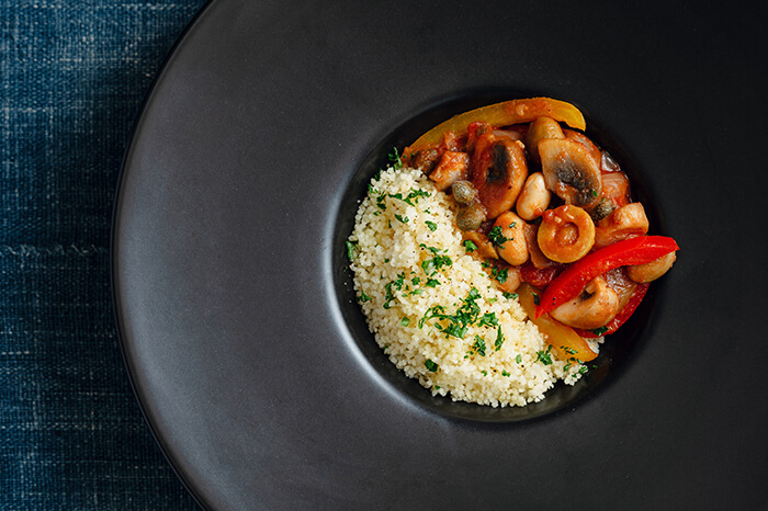 Mediterranean style couscous with tomatoes and mushrooms01